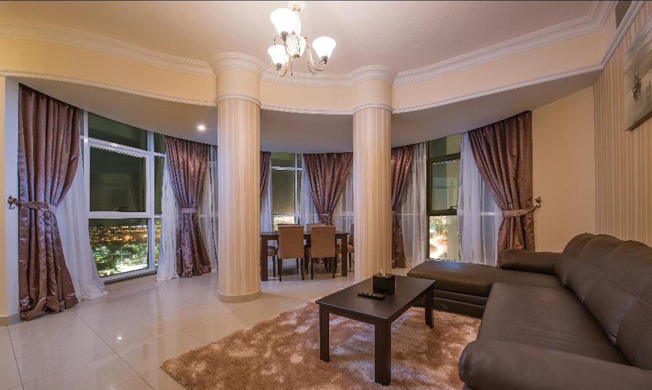 דובאי Sunday Mega Hotel Sheikh Zayed Road Near Difc Formerly Emirates Grand Hotel מראה חיצוני תמונה