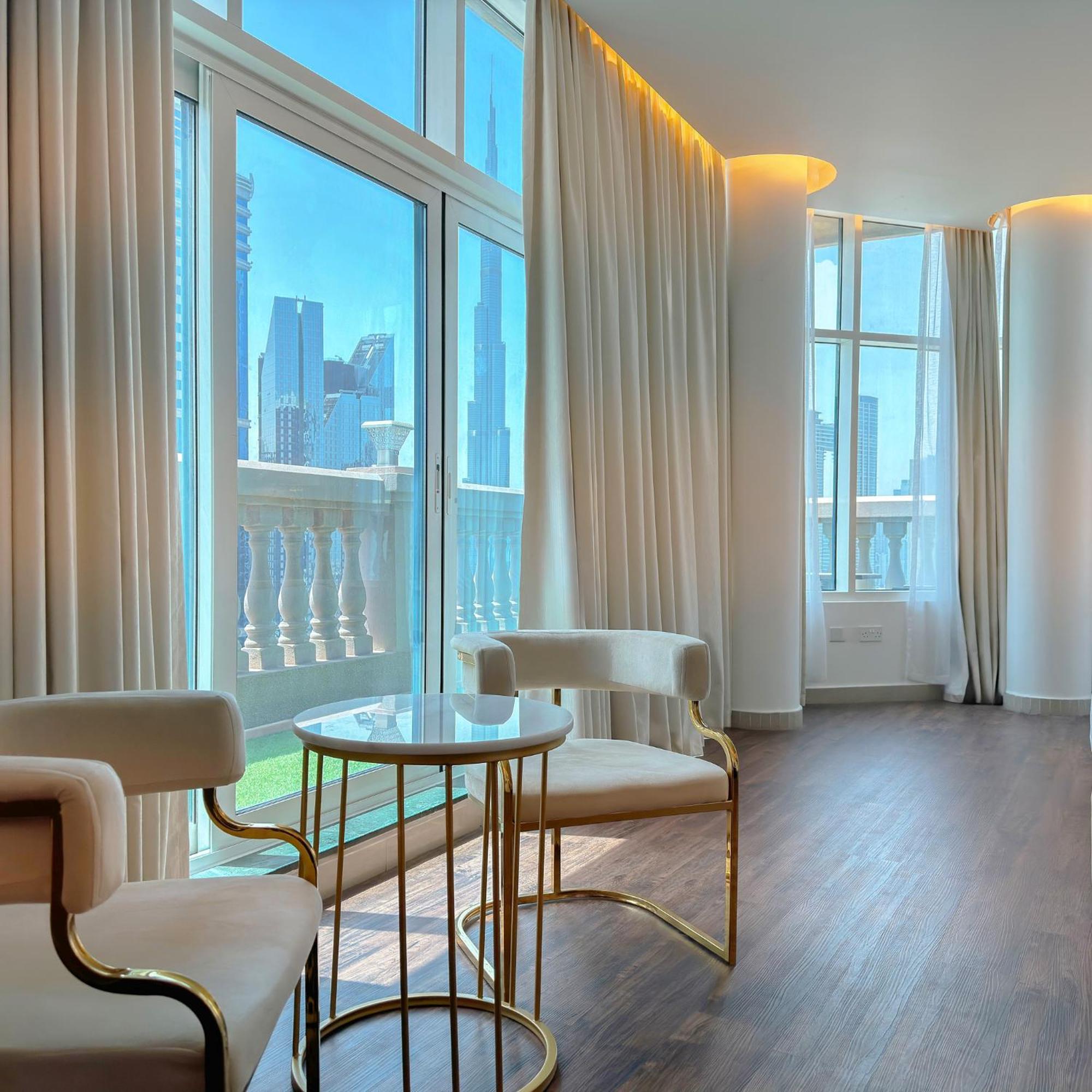 דובאי Sunday Mega Hotel Sheikh Zayed Road Near Difc Formerly Emirates Grand Hotel מראה חיצוני תמונה