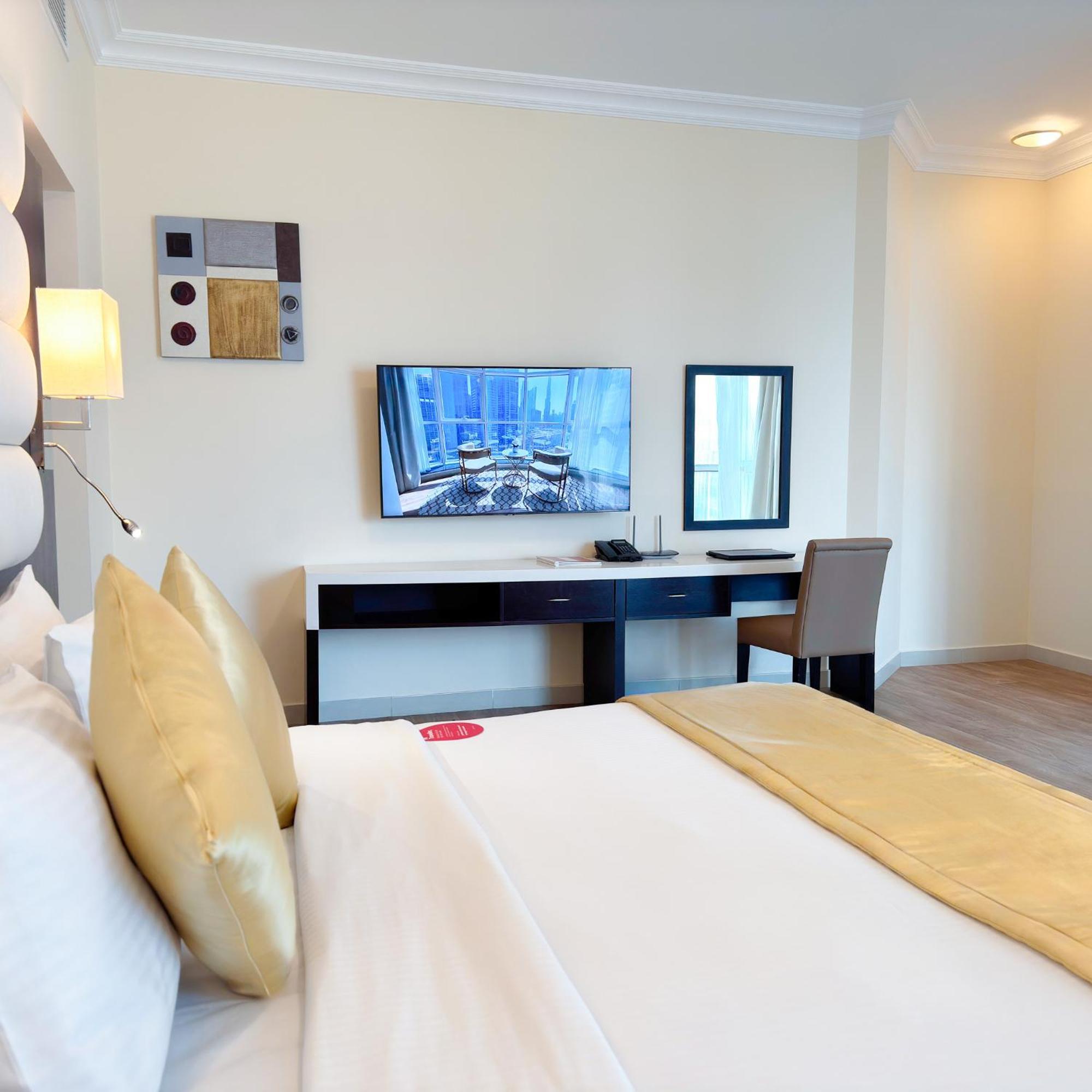 דובאי Sunday Mega Hotel Sheikh Zayed Road Near Difc Formerly Emirates Grand Hotel מראה חיצוני תמונה