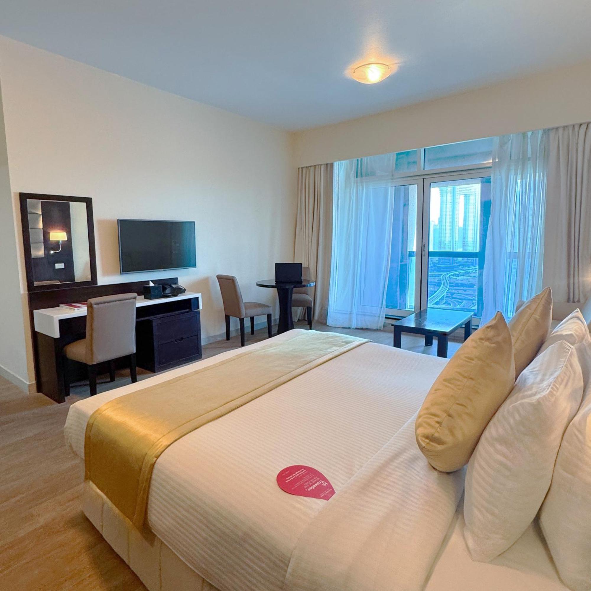 דובאי Sunday Mega Hotel Sheikh Zayed Road Near Difc Formerly Emirates Grand Hotel מראה חיצוני תמונה